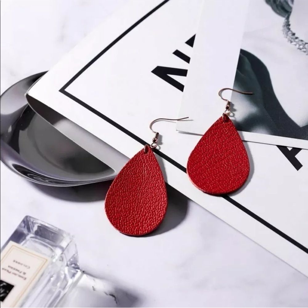 Waterdrop Boho Red Leather Earrings